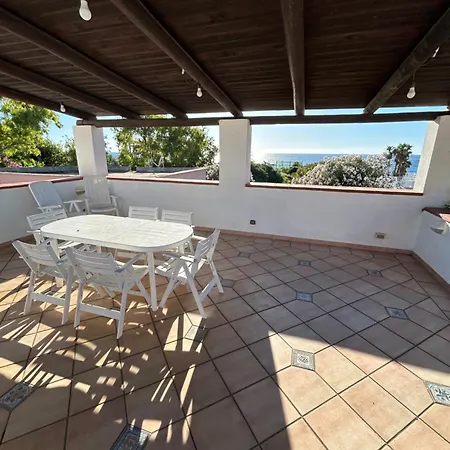 Con Giardino E Terrazza וילה איסקיה