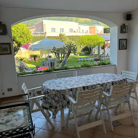 Con Giardino E Terrazza *